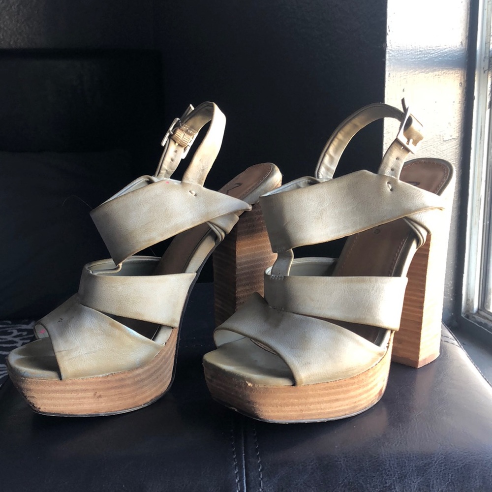 MIA heels